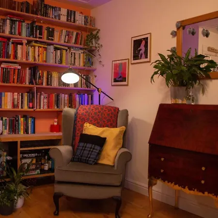 Quaint & Cosy 1bd Flat - Stoke's Croft Bristol! Apartment