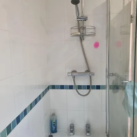Quaint & Cosy 1bd Flat - Stoke's Croft Bristol! דירה בריסטול